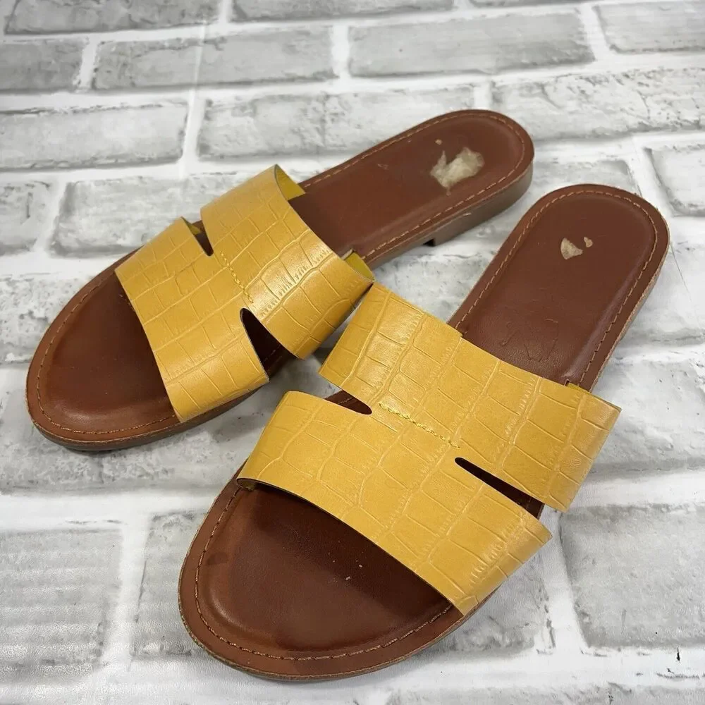 Seven7 Louie Women's Size 9 Yellow Leather Slip on Slide Sandals